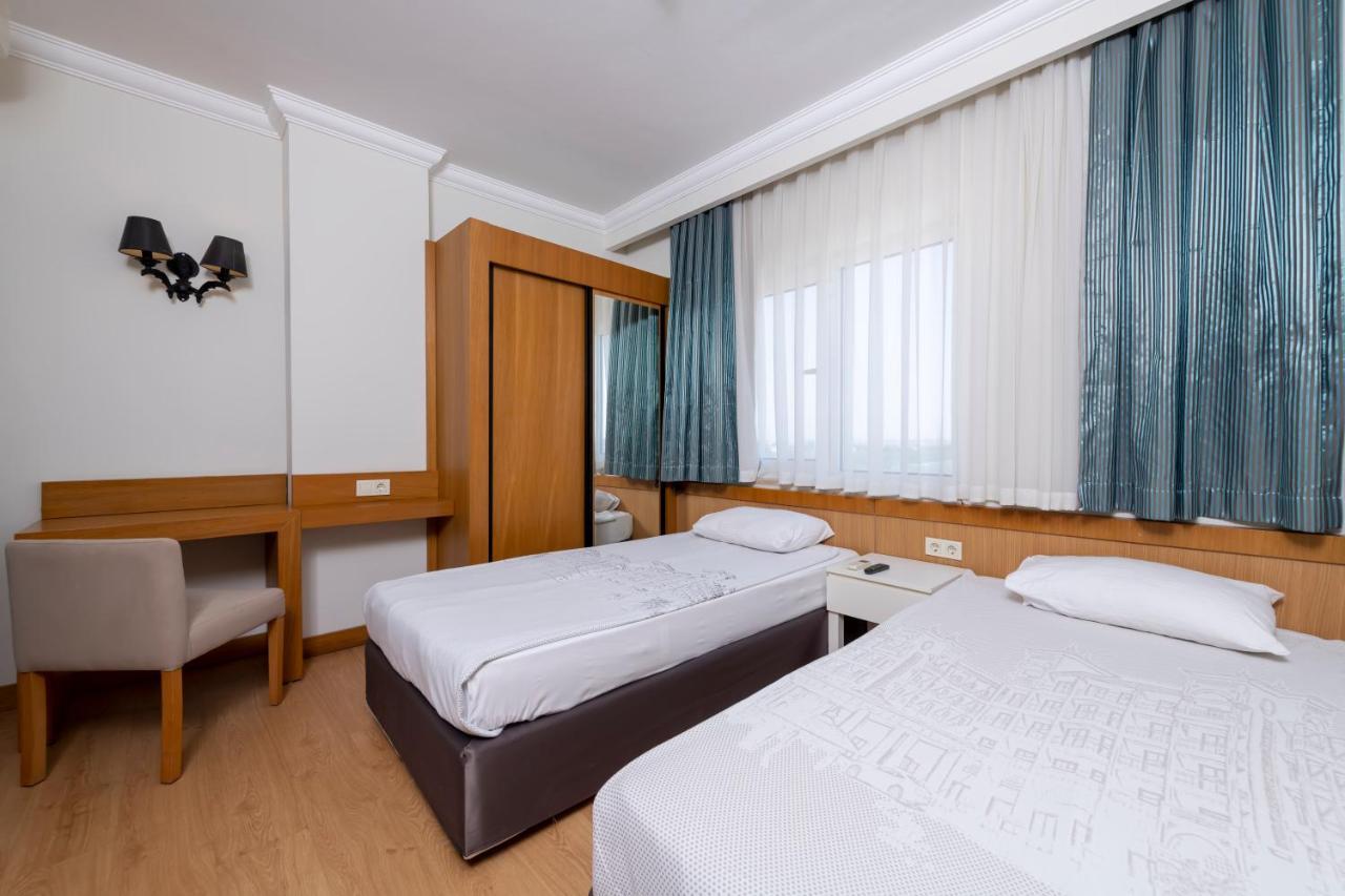 Lake River Side Hotel Spa ภายนอก รูปภาพ